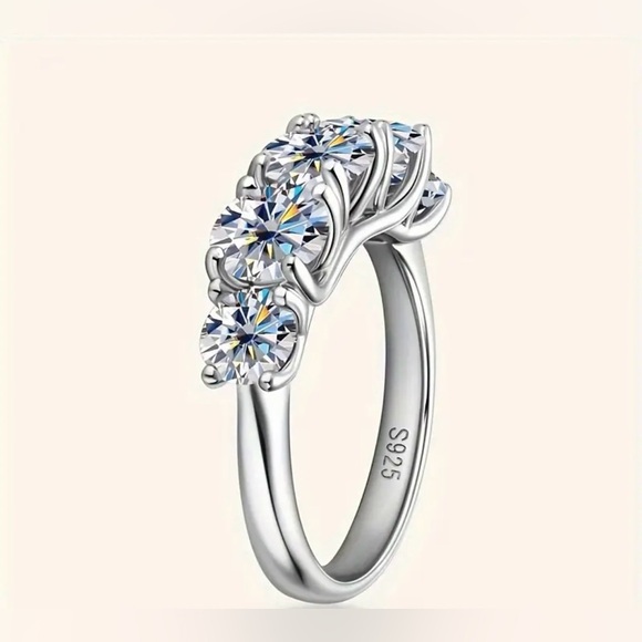 MOISSANITE 3.6ct5 Stones GRA CERTIFIED